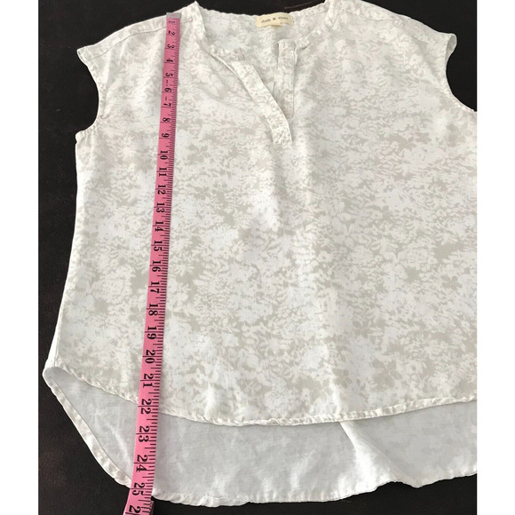 Anthropologie Cloth & Stone Neutral Motif V-Neck Sleeveless Blouse - Size Small - Picture 6 of 9